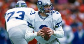 NFLDraftBusts_Mirer_Getty868381174.jpg